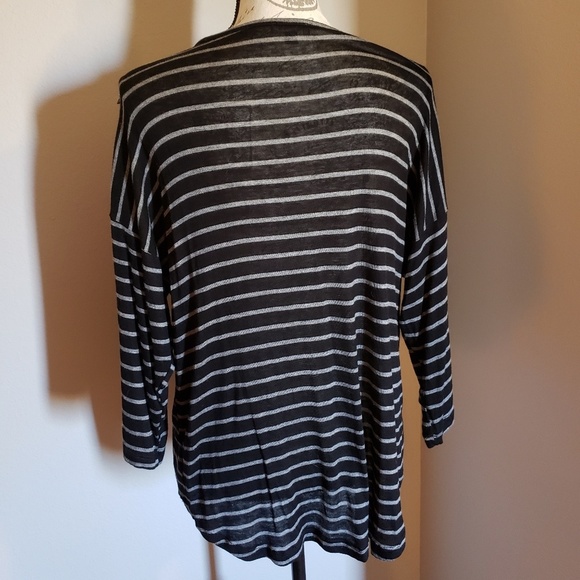 Lily Rose Top. - Picture 3 of 4